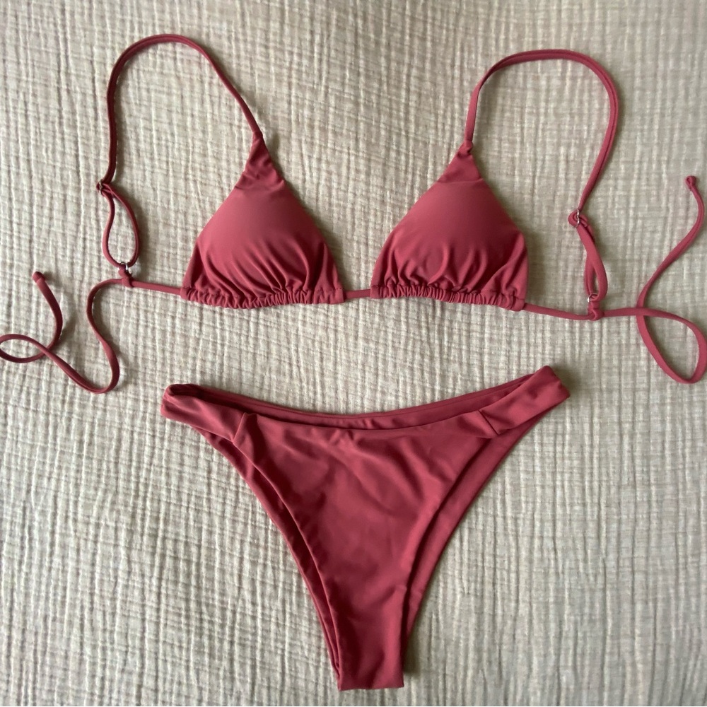 Dark Coral Bikini Set with Adjustable Triangle Top & High-Cut Bottoms